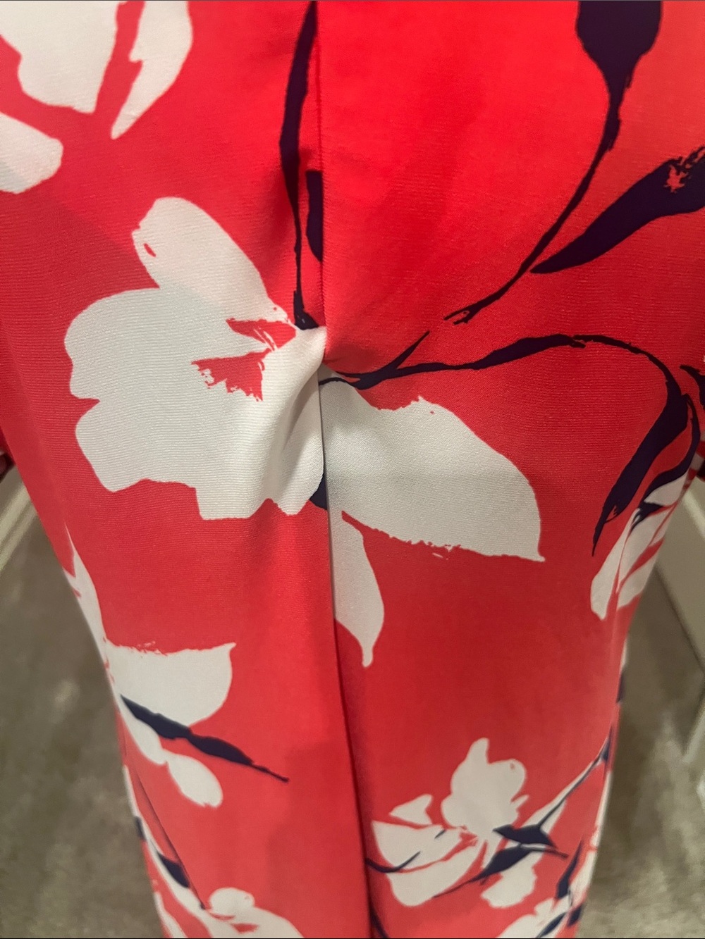 Coral Floral V-Neck Midi Dress with Navy & White Accents Size 14 - Picture 7 of 10
